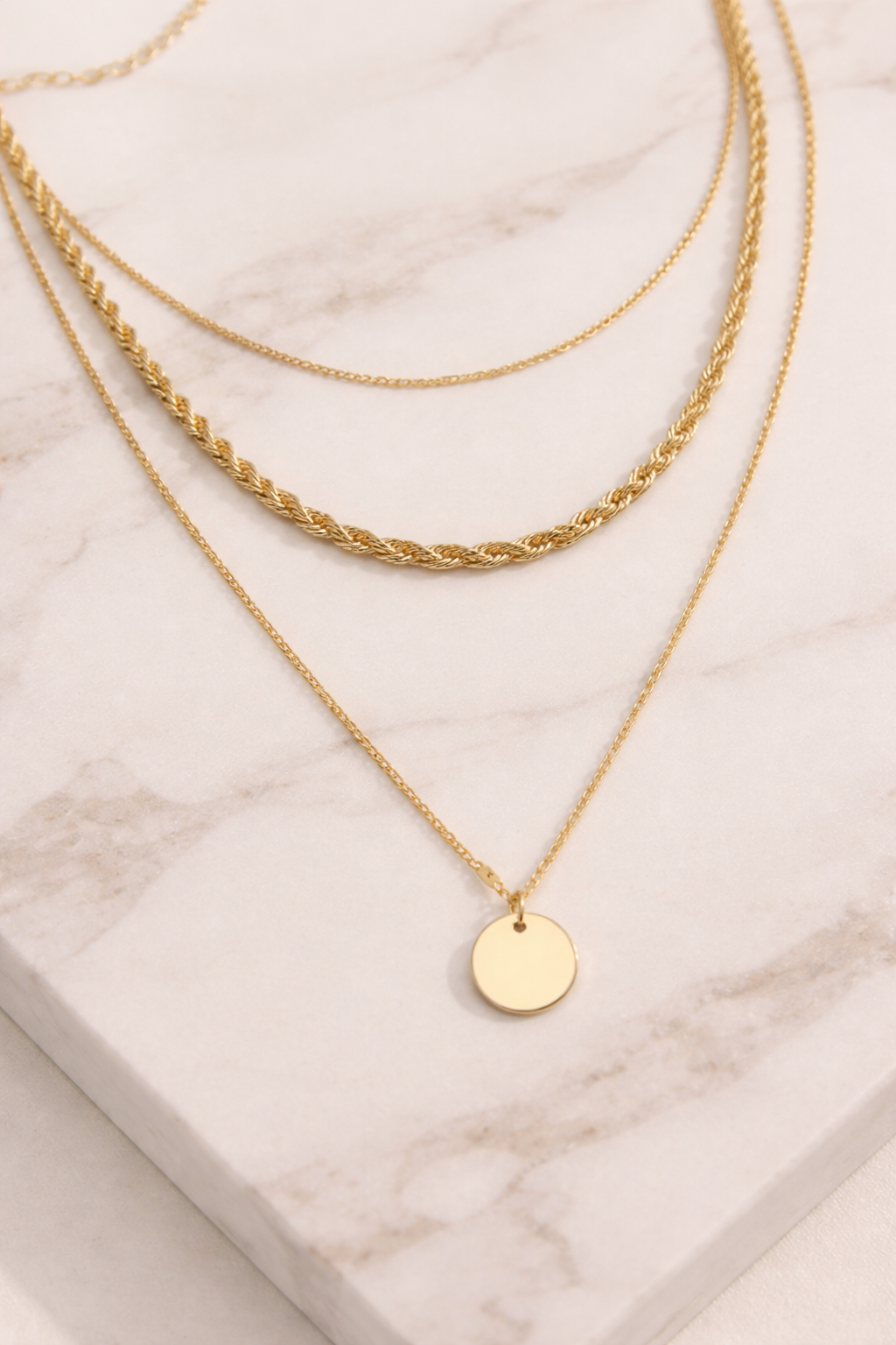 Colar Lumière Pingente Delicado Dourado