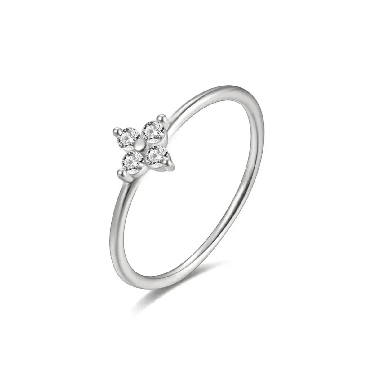 💎
Anel Trevo de Luxo – Prata 925 com Zircónias