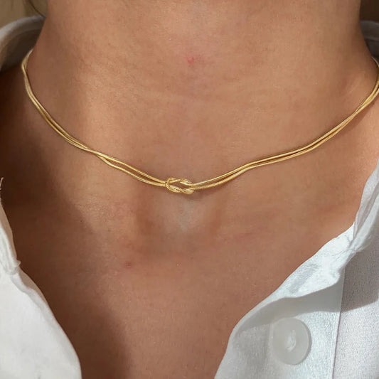 Colar Elegante em Aço Inoxidável Banhado a Ouro 14K