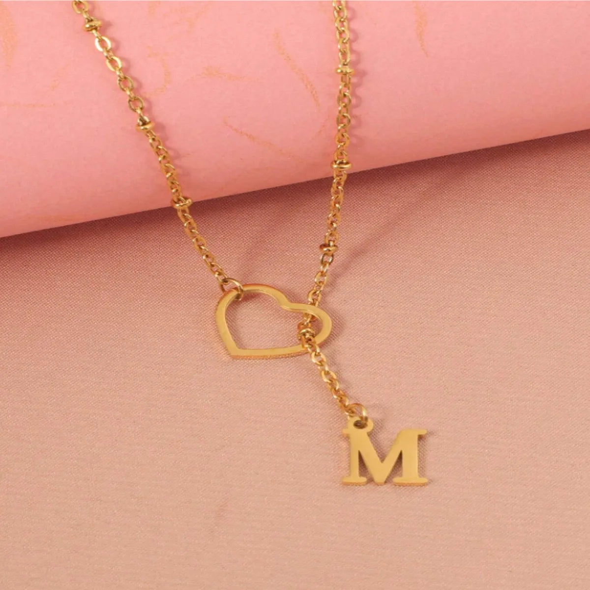 Colar Letra Personalizada com Coração
