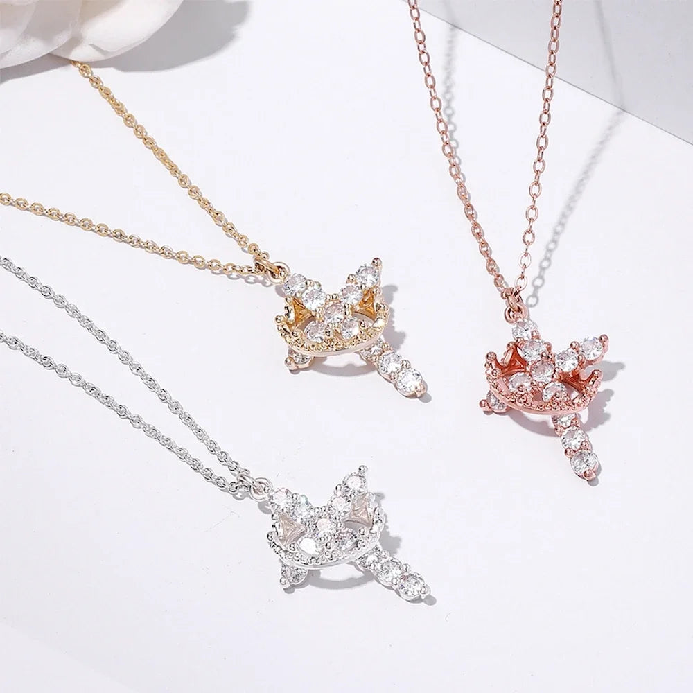 Colar Cruz Elegante com Cristais banhada a ouro de 18K