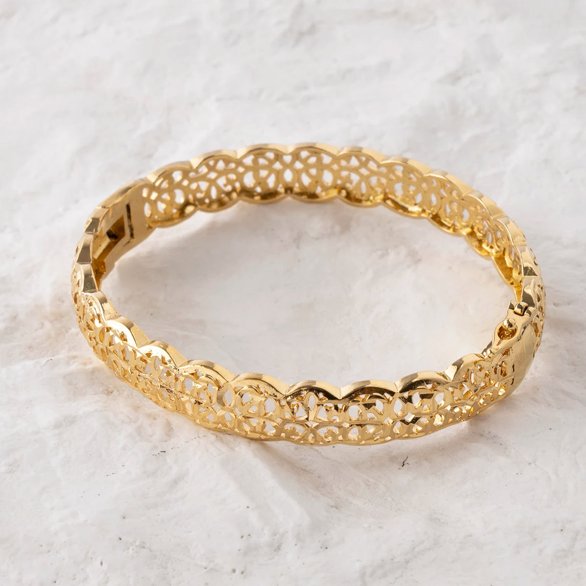 Pulseira Premium (banhada a ouro de 18K)