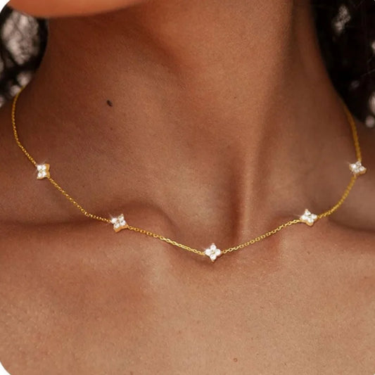 Colar Estrela Dourada ou Prateada
