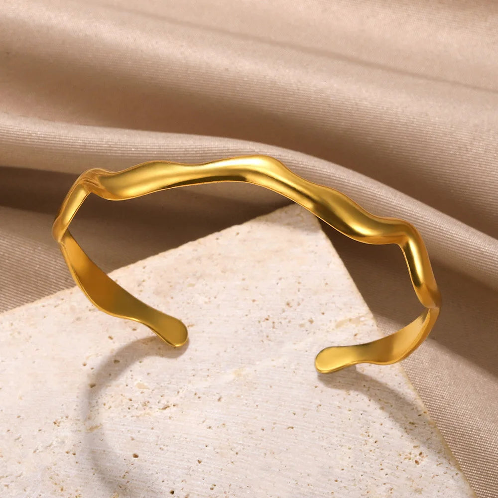 Bracelete Onda Dourada_ aço inoxidável