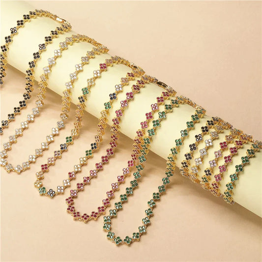 Colar + pulseira Acabamento em banho de ouro 18K