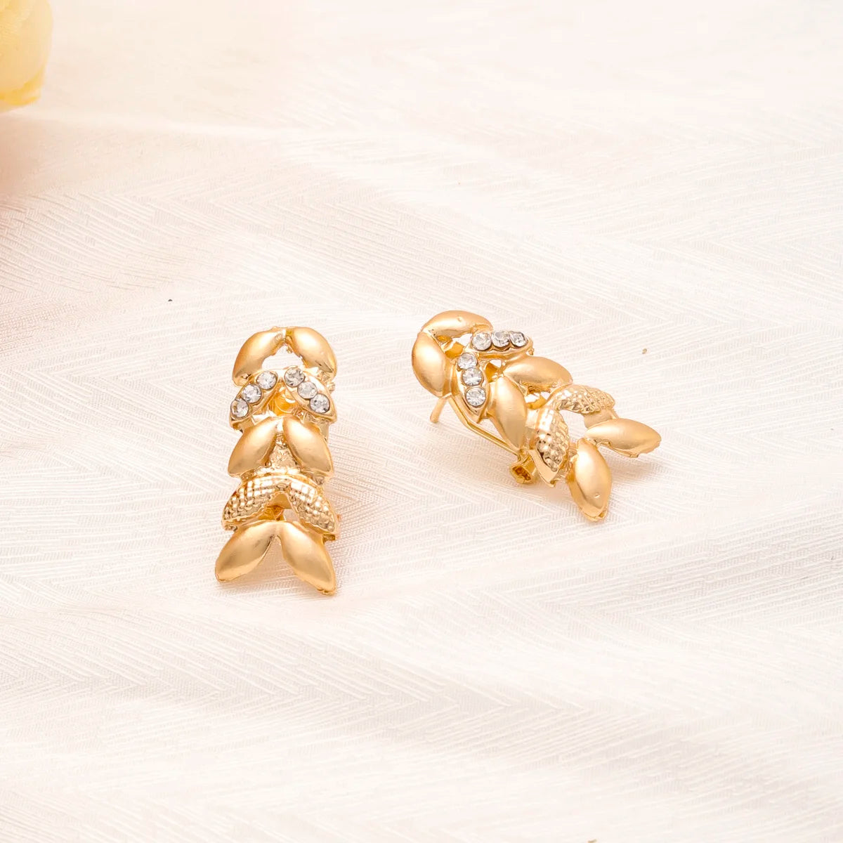 Conjunto Dubai Luxo – Colar, Brincos, Pulseira e Anel Dourado_BANHO 18K