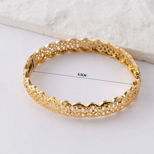 Pulseira Premium (banhada a ouro de 18K)