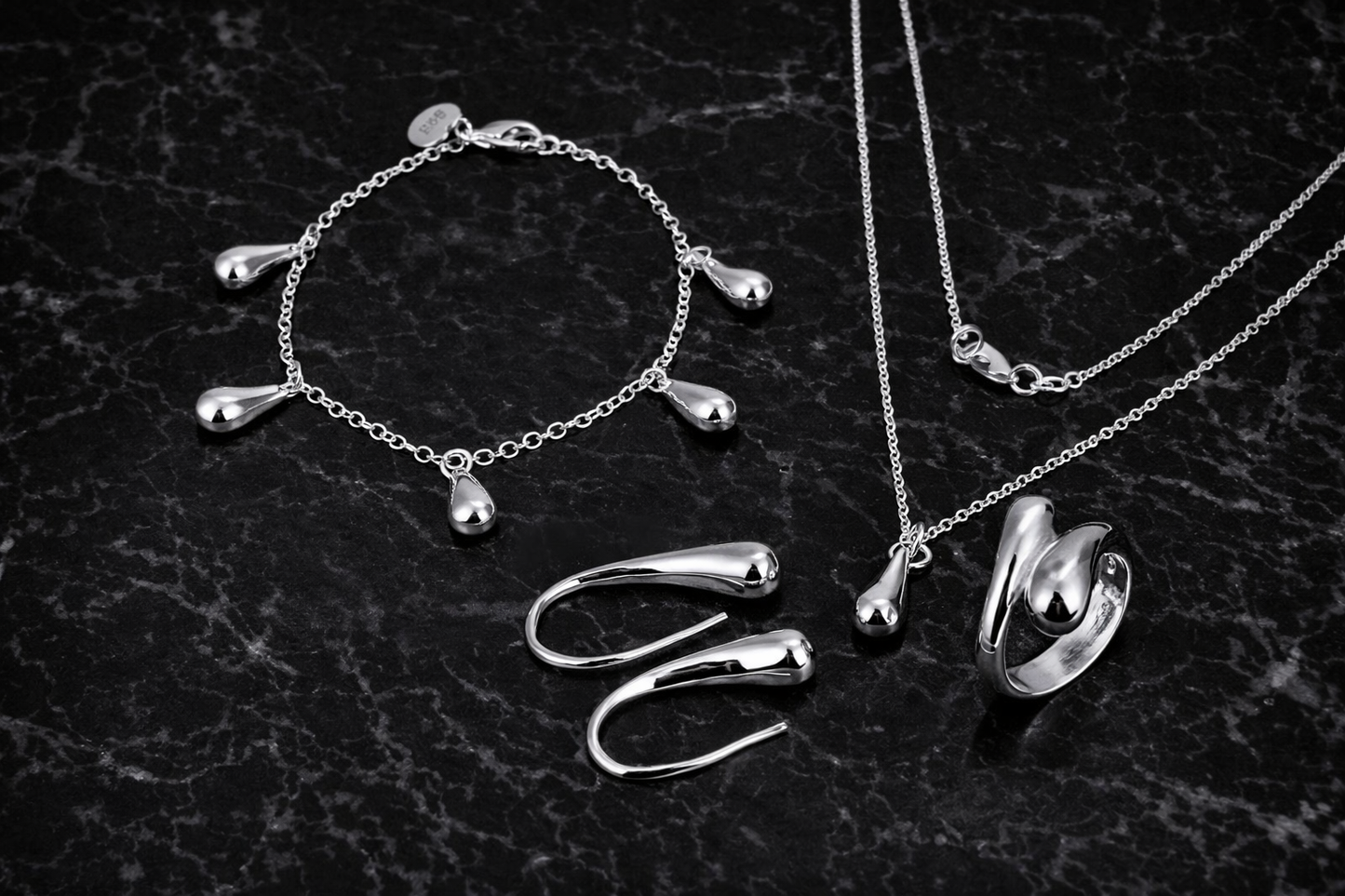 Conjunto de Joias em Prata 925 ✨  Elegância que Encanta