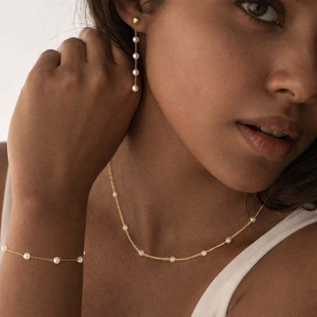 Conjunto Aurora de Pérolas – Colar, Brincos e Pulseira